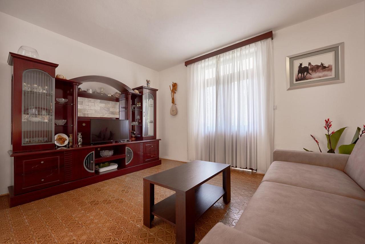 Apartmani Kuca U Maslinama Свети-Стефан Экстерьер фото
