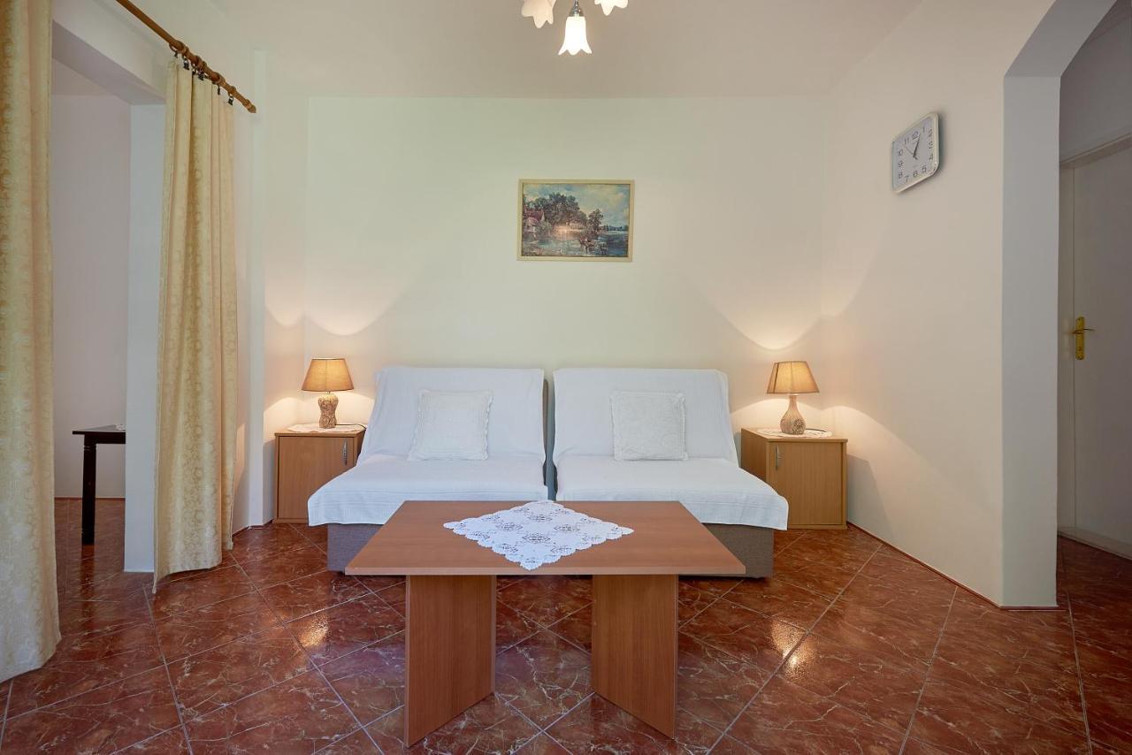 Apartmani Kuca U Maslinama Свети-Стефан Экстерьер фото