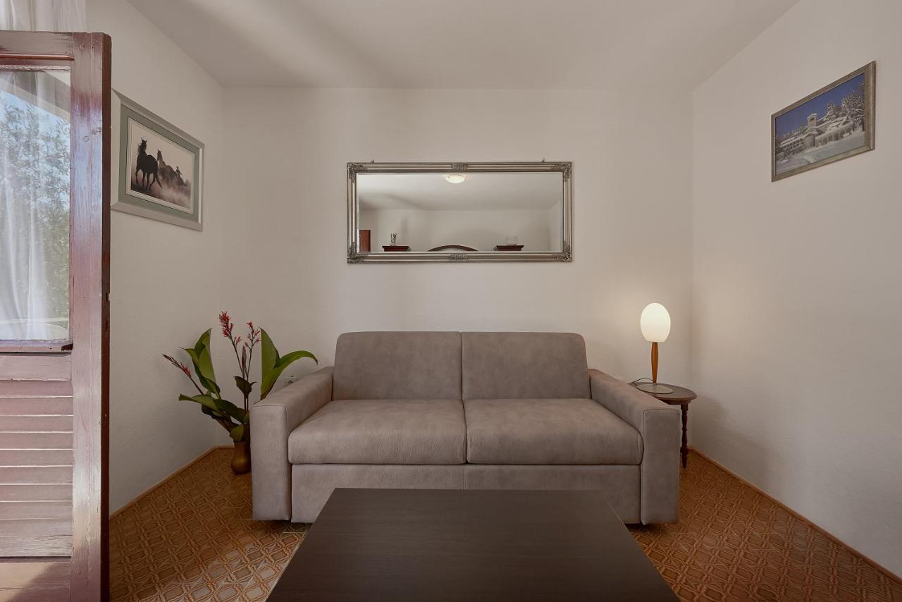 Apartmani Kuca U Maslinama Свети-Стефан Экстерьер фото