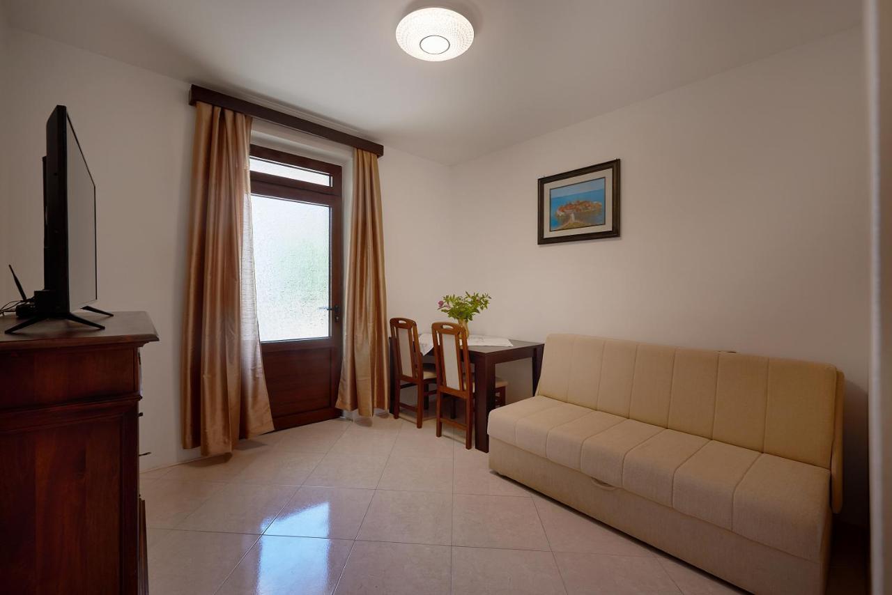 Apartmani Kuca U Maslinama Свети-Стефан Экстерьер фото